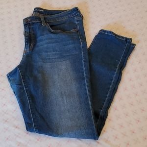 Universal Thread Jeans